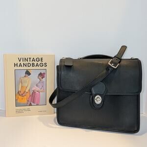 Nearly Vintage Coach Willis Bag With Nickel Hardware 9927